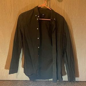 H&M dark green plain button up
